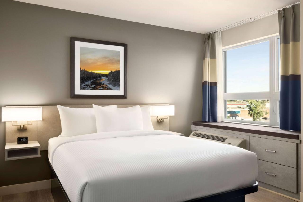 Microtel Inn & Suites By Wyndham Boisbriand Sainte-Thérèse-de-Blainville Εξωτερικό φωτογραφία