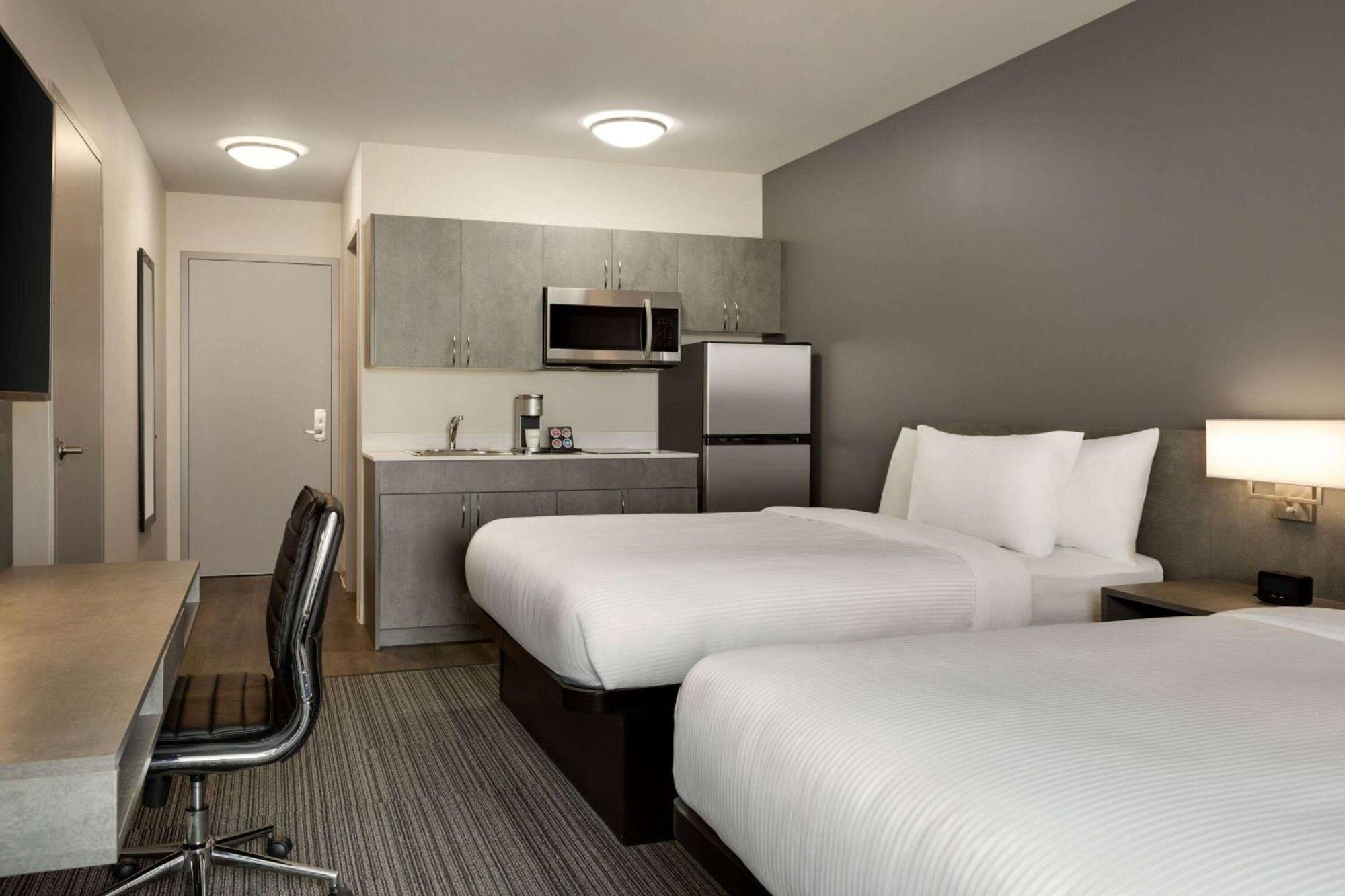 Microtel Inn & Suites By Wyndham Boisbriand Sainte-Thérèse-de-Blainville Εξωτερικό φωτογραφία