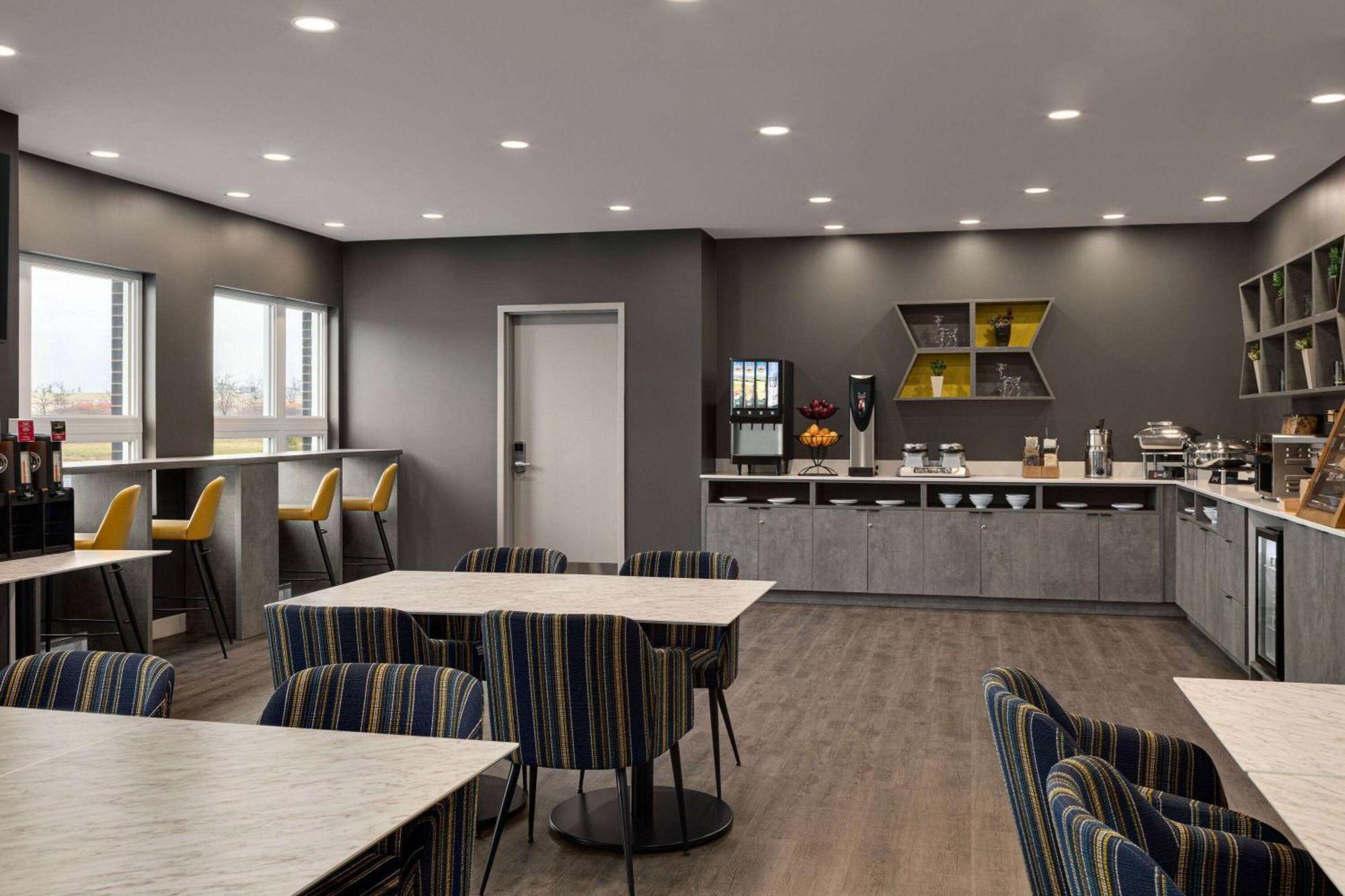 Microtel Inn & Suites By Wyndham Boisbriand Sainte-Thérèse-de-Blainville Εξωτερικό φωτογραφία