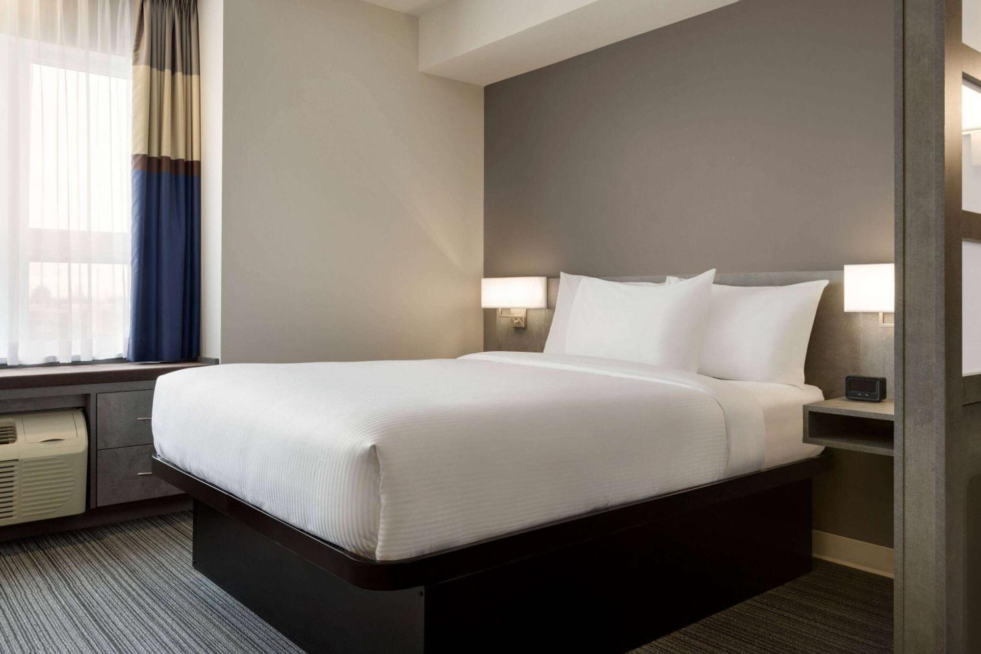 Microtel Inn & Suites By Wyndham Boisbriand Sainte-Thérèse-de-Blainville Εξωτερικό φωτογραφία